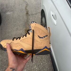 Jordan Men's Beige and Purple High-Top Sneakers